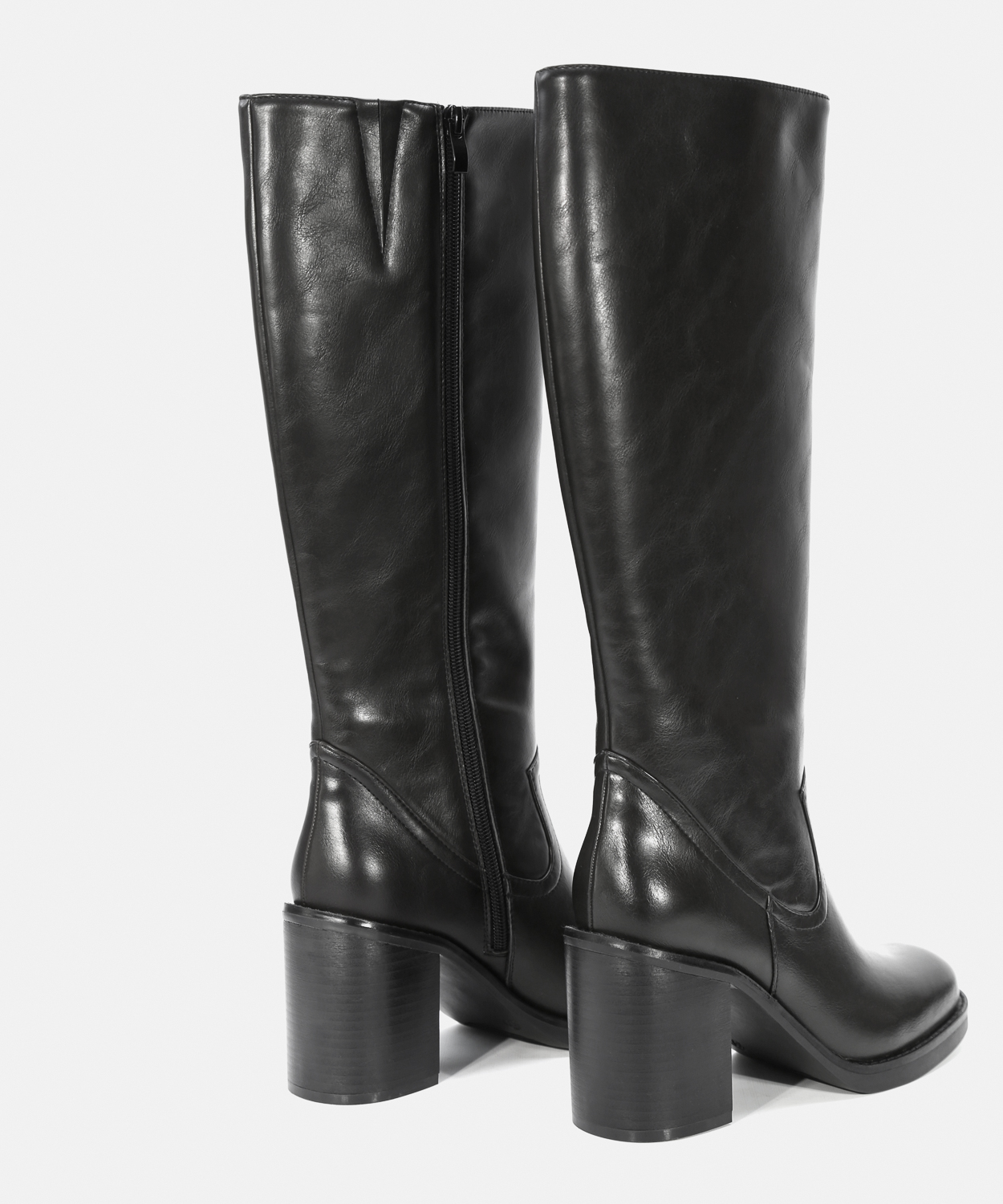 Botas negras ca&ntilde;a alta tac&oacute;n  image number null